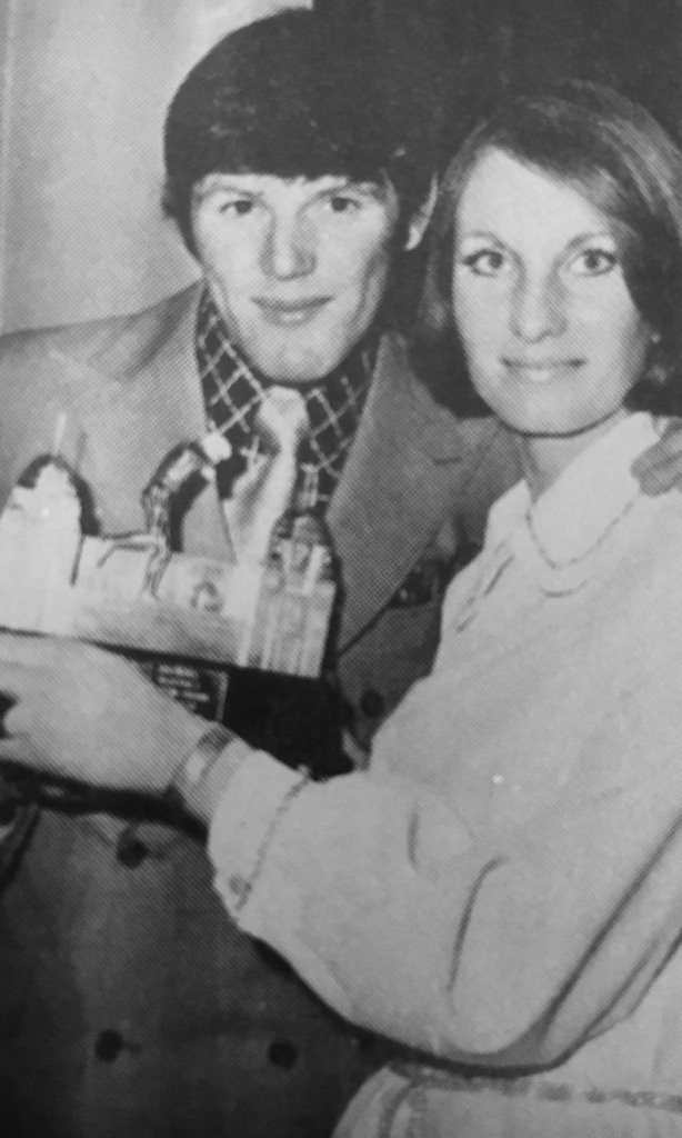 FA CUP 196970. BRUTAL Read The League